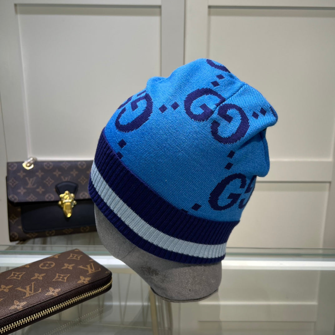 Classic Letter Jacquard Unisex Knit Hat