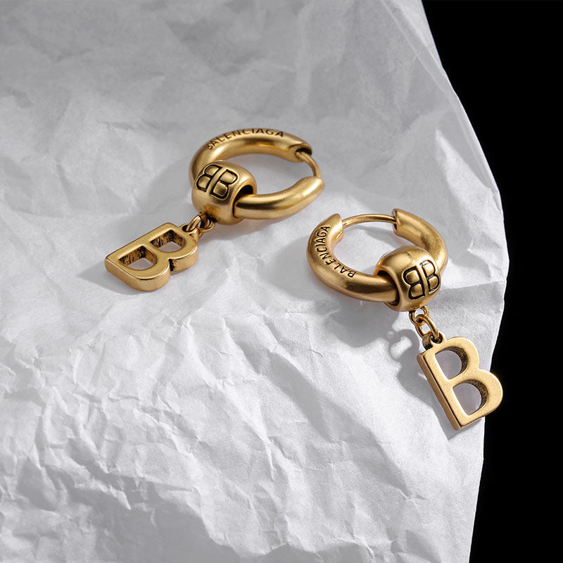 Hollow B letter tide earrings