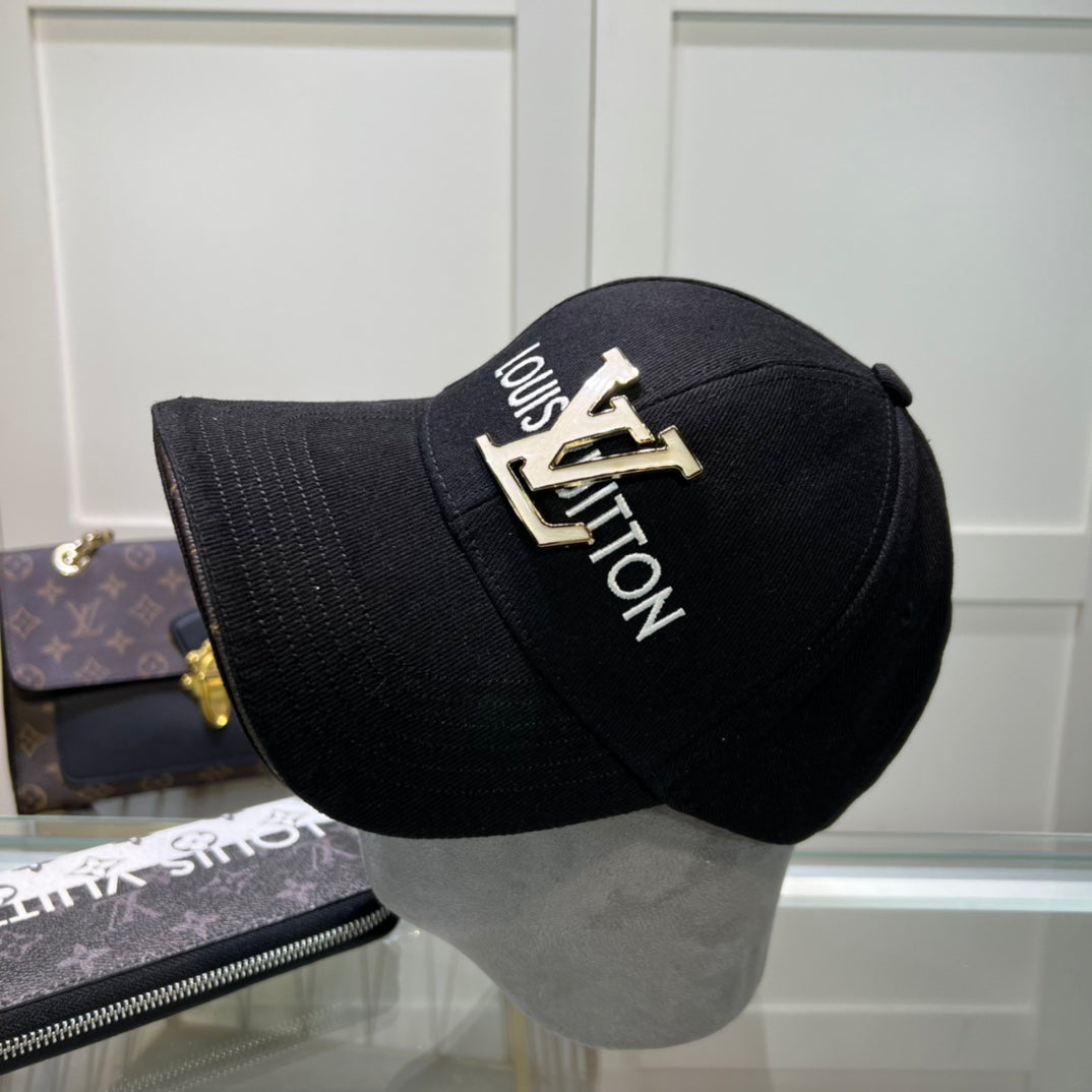 Fashion Letter Metal Logo Baseball Cap