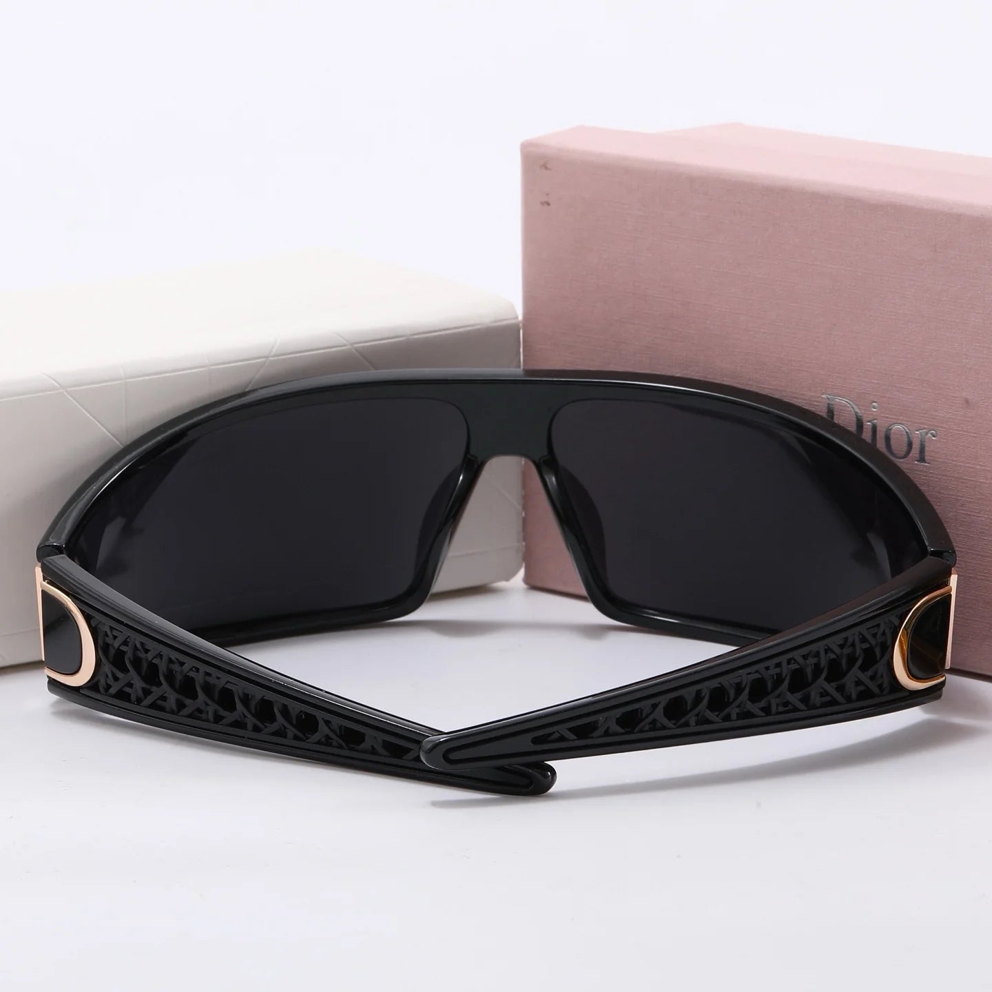 Headband integrated curved sunglasses