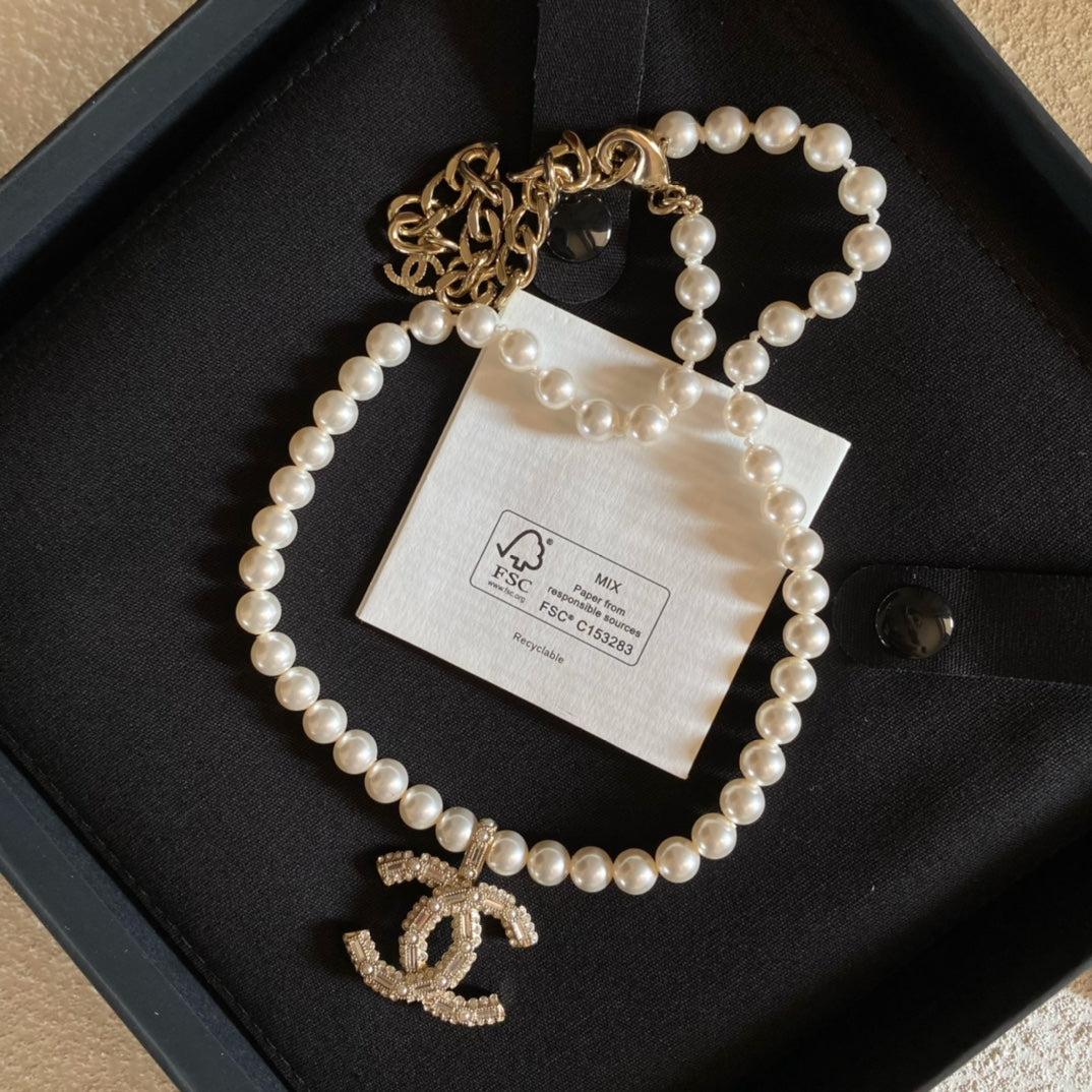 Double C Pendant Pearl Necklace