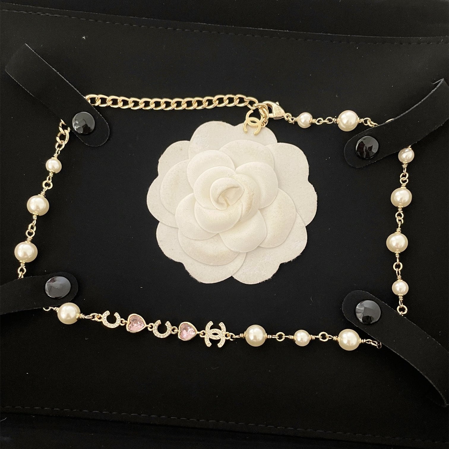 COCO heart-shaped pearl necklace