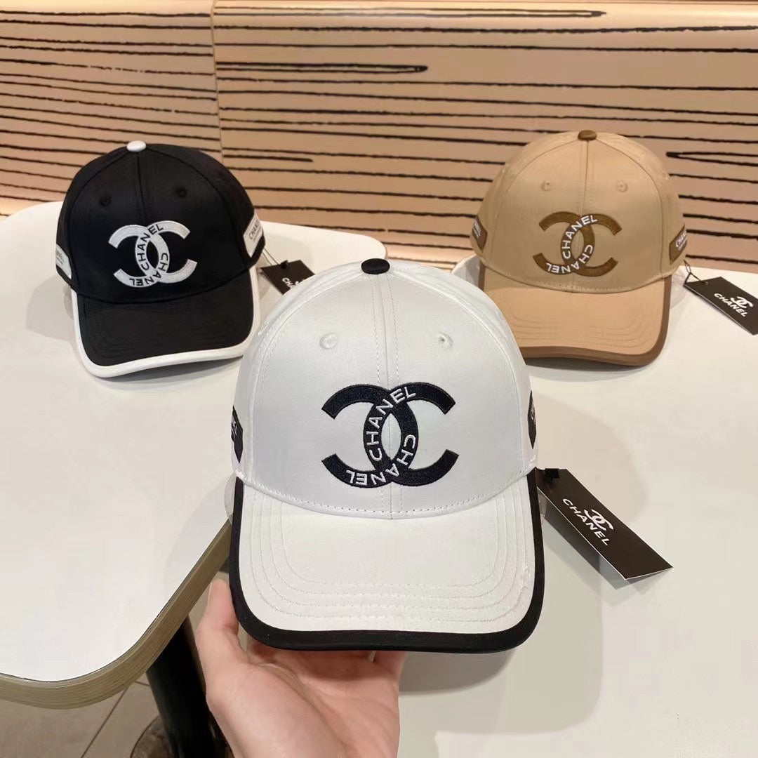 Solid color double C letter baseball cap