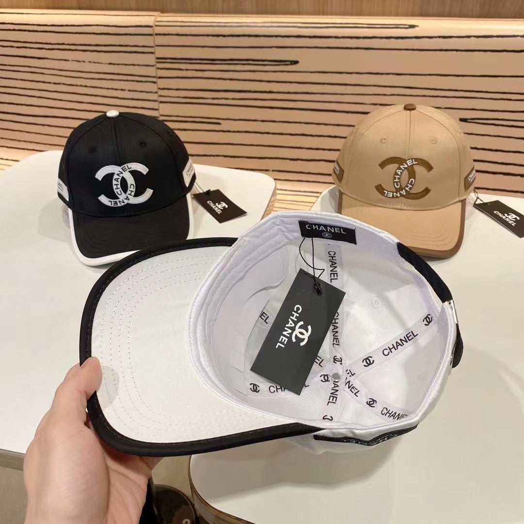 Solid color double C letter baseball cap