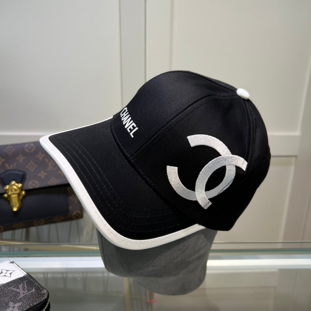 Fashion solid color double C baseball cap