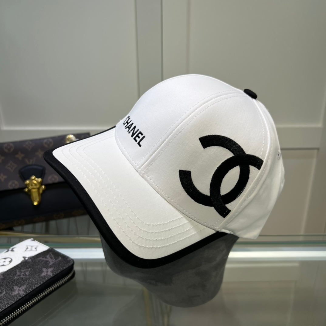 Fashion solid color double C baseball cap