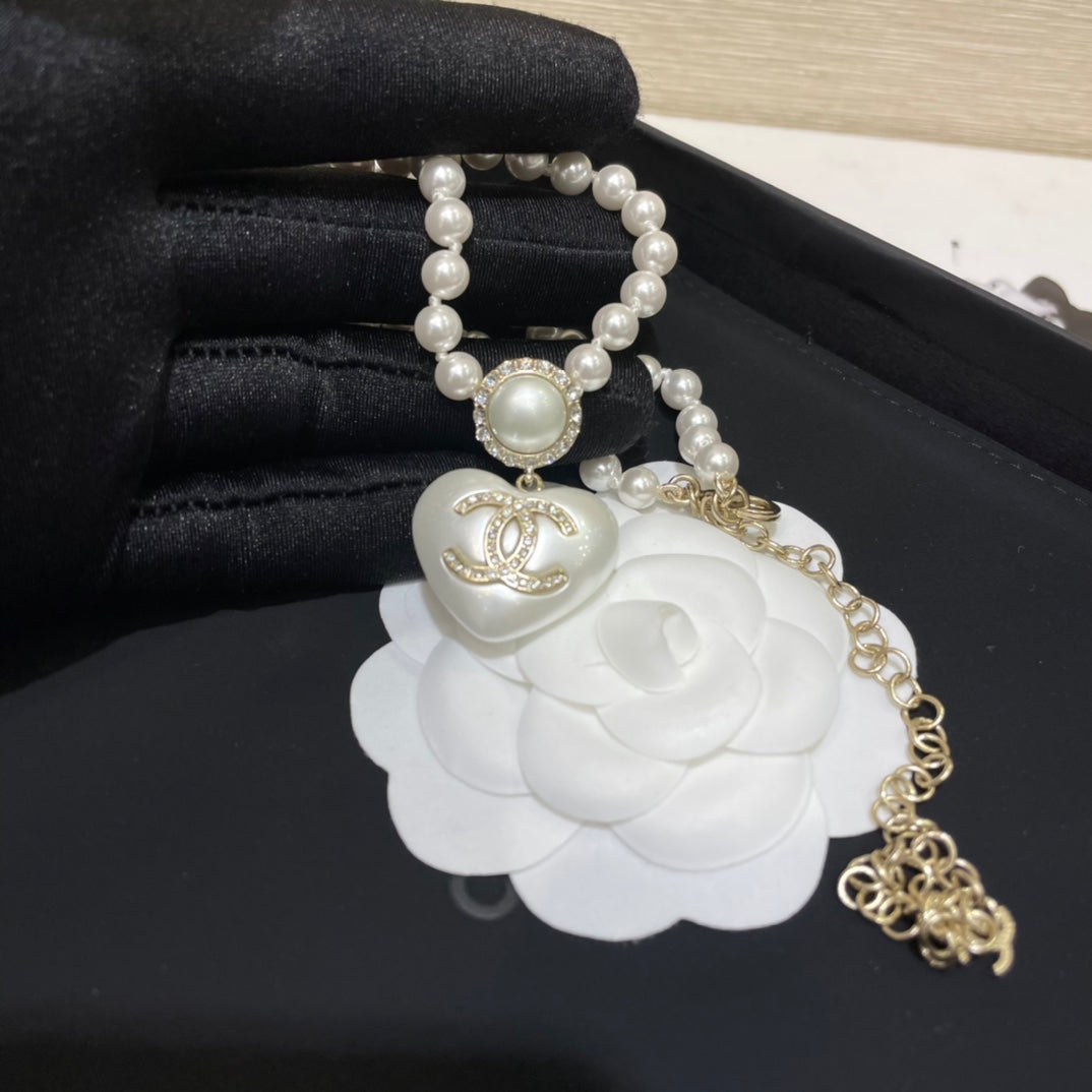 Fashion Double C Pearl Heart Necklace