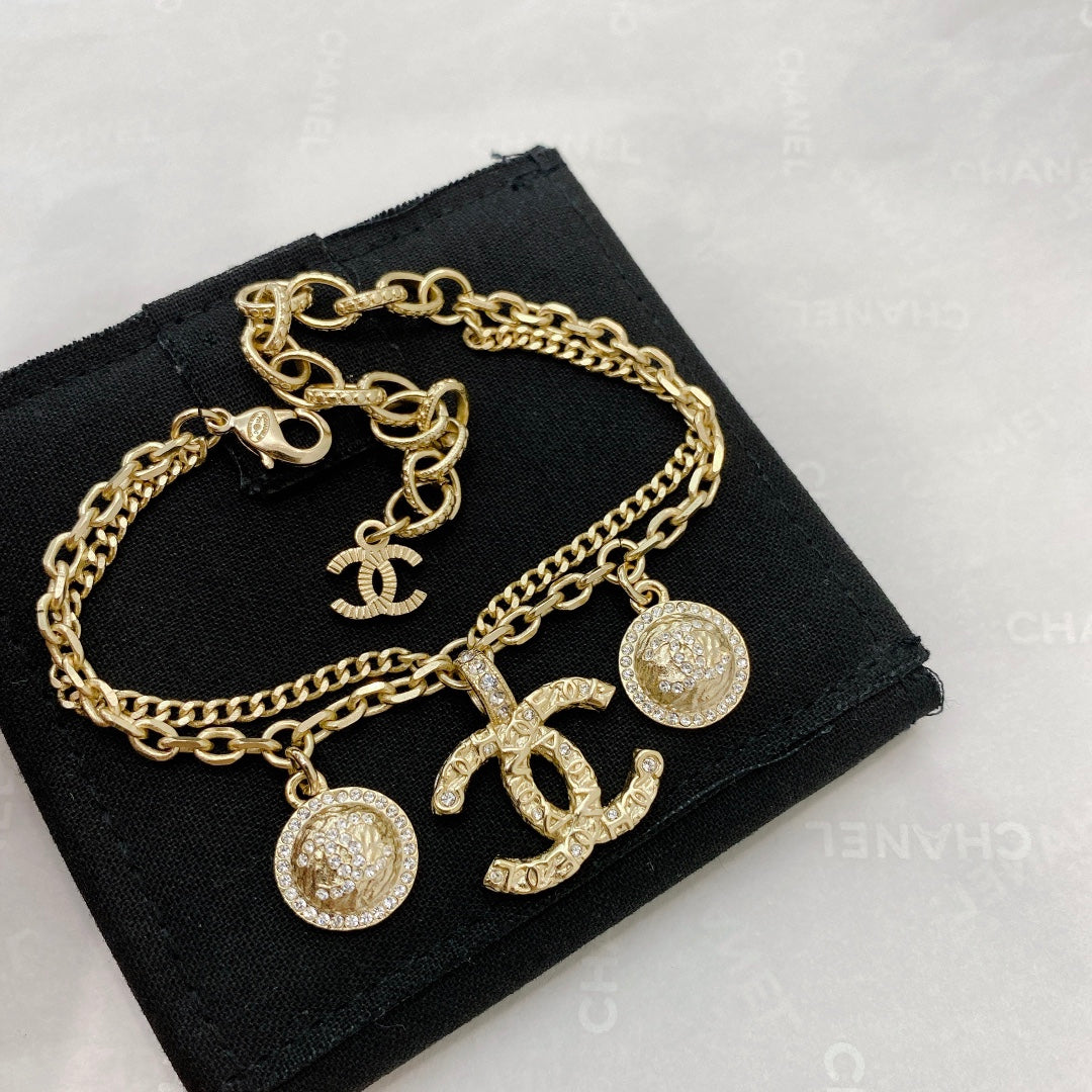 Classic Double C Pendant Round LOGO Bracelet