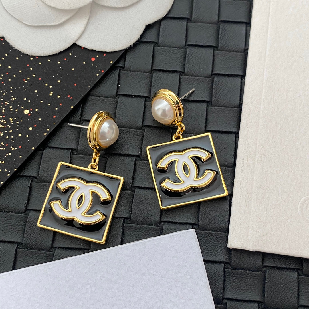 Vintage Square Drop Pearl Earrings