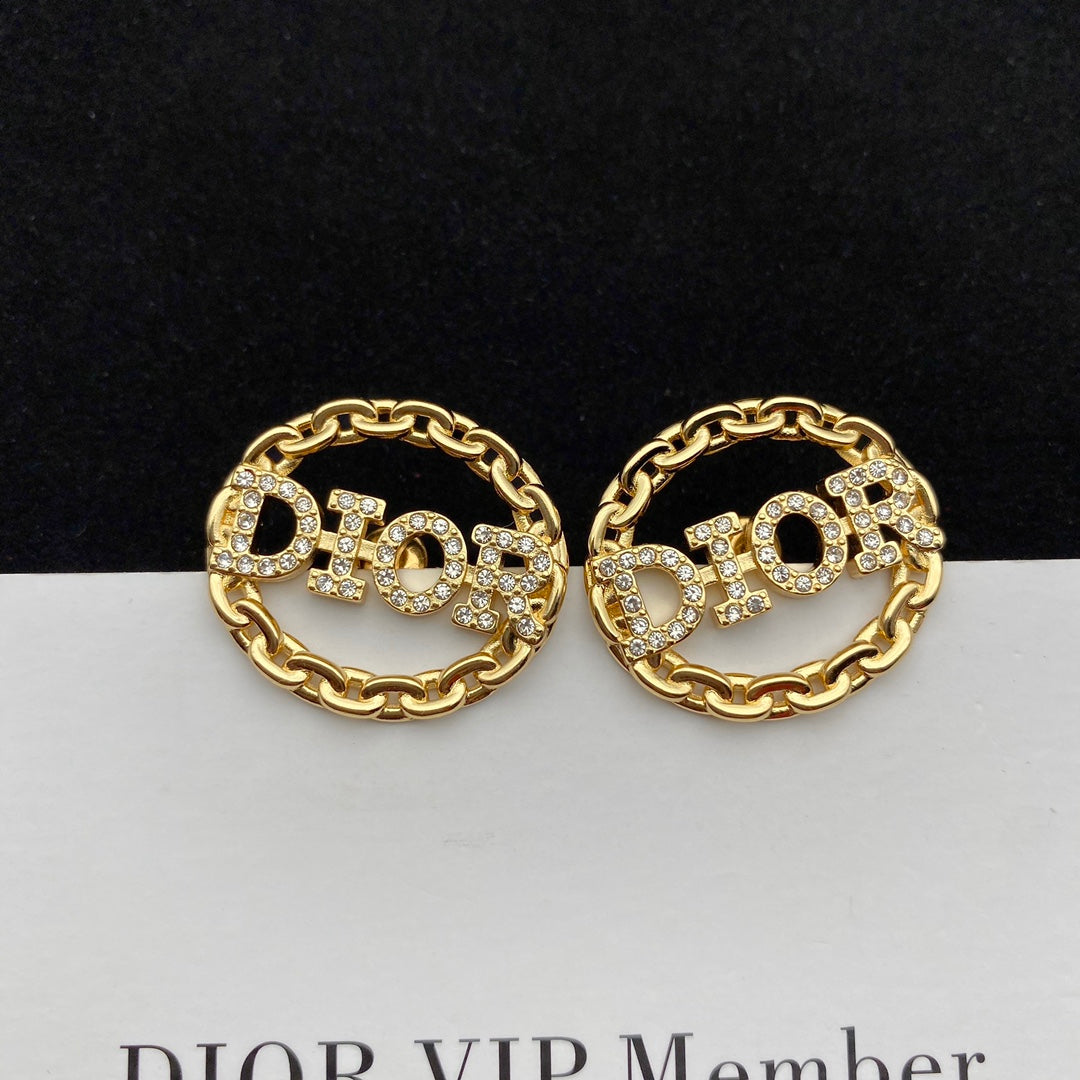 Diamond Cutout Oval Earrings