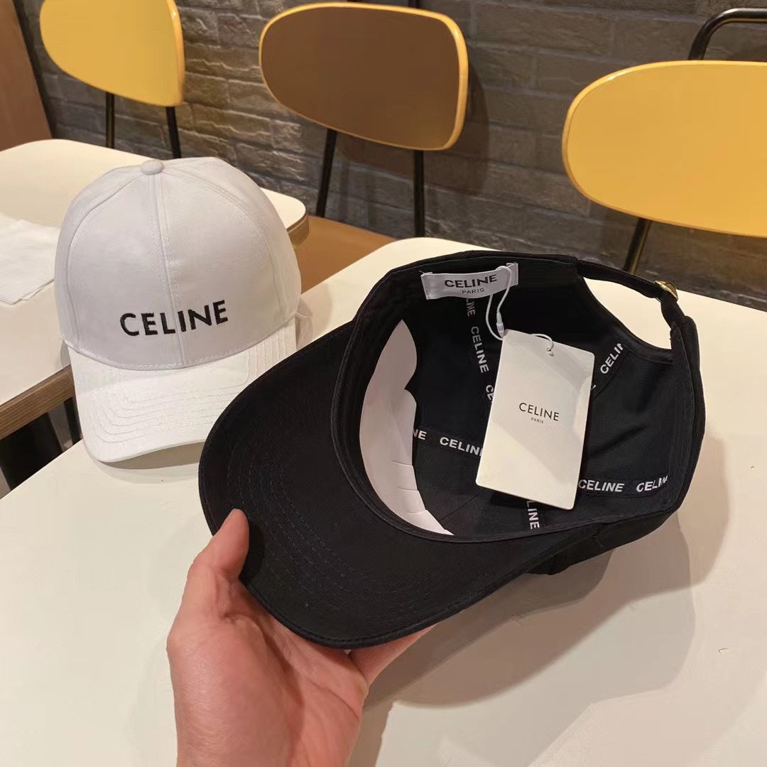 Fashion simple solid color alphabet baseball cap