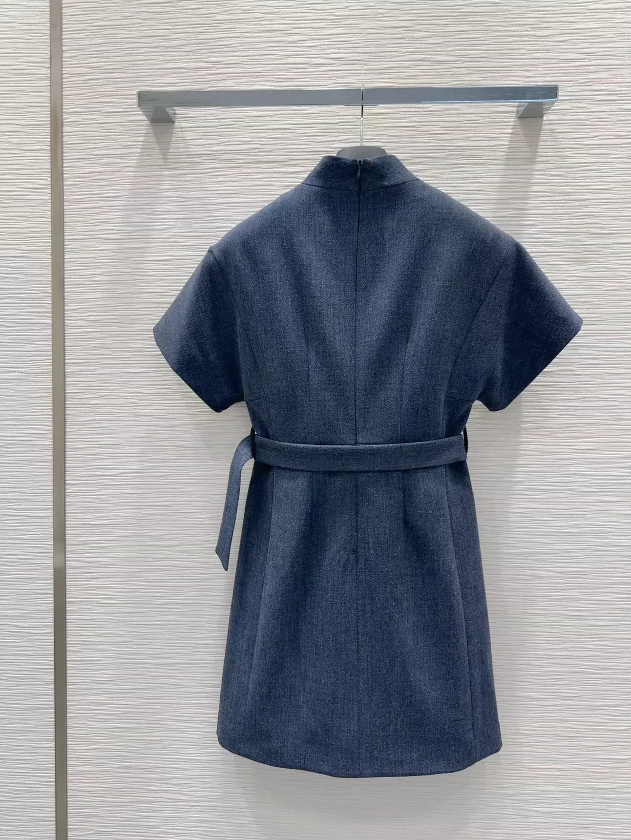 D 25 New Pearl Button Belt Short Sleeve Dresses