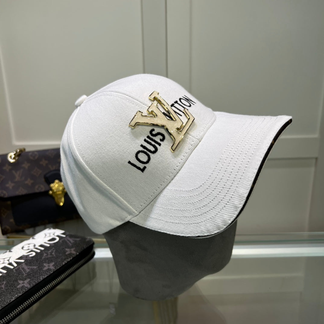 Fashion Letter Metal Logo Baseball Cap