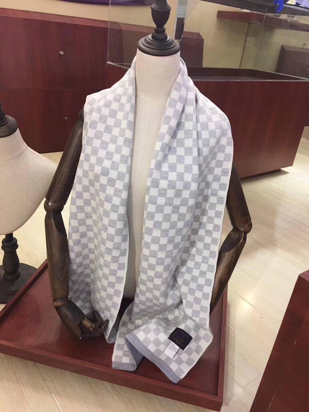 Classic Checkerboard Wool Warm Scarf