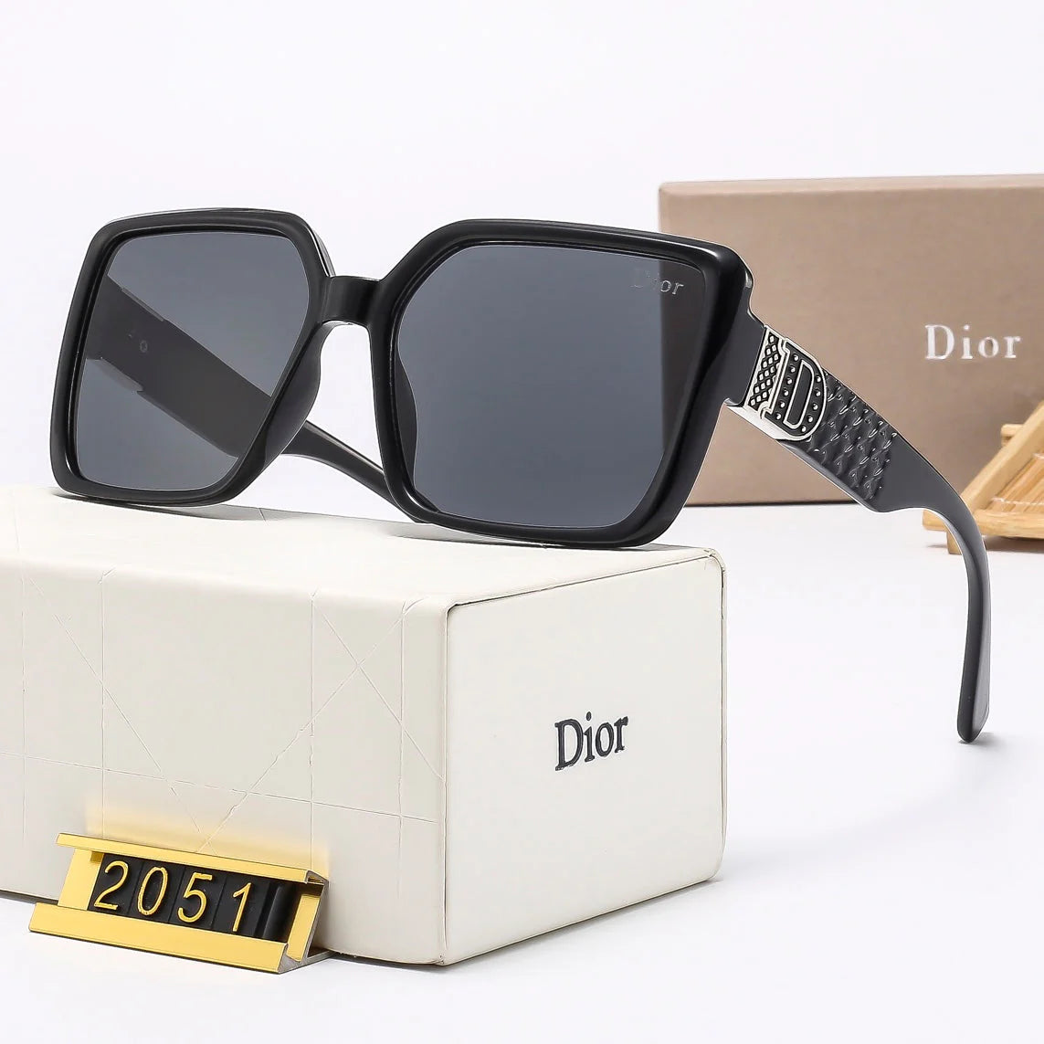 Trendy square frame sun protection sunglasses