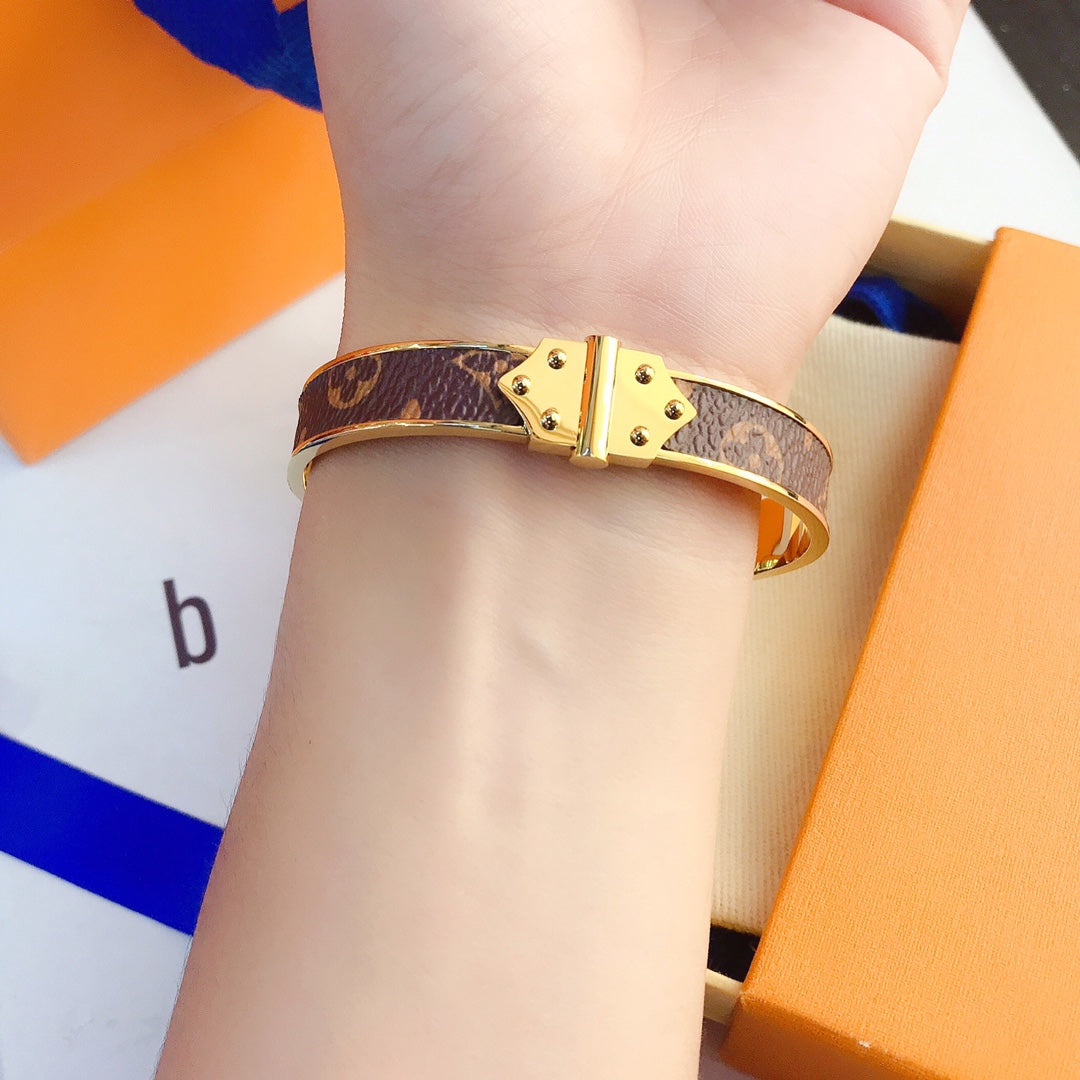 Fashion Monogram Leather Bracelet