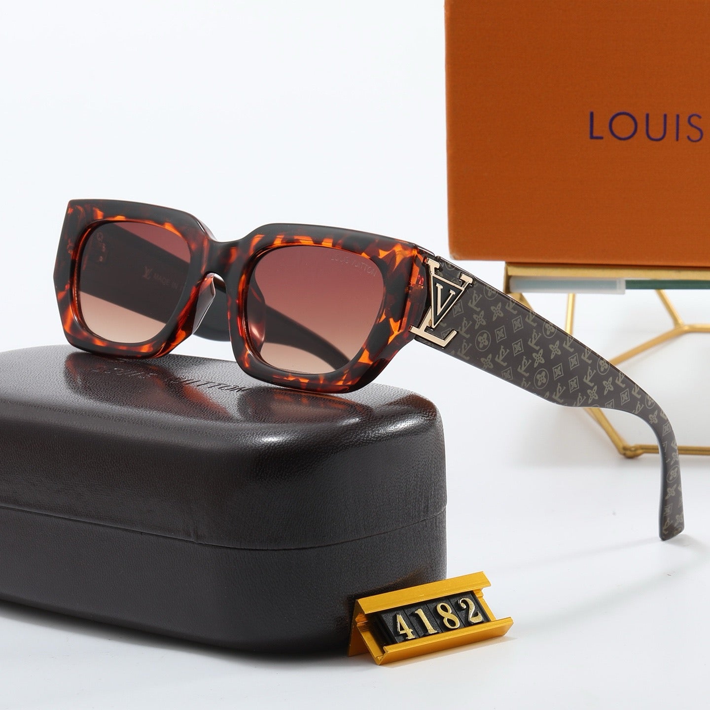 Fashion square sunglasses 4182