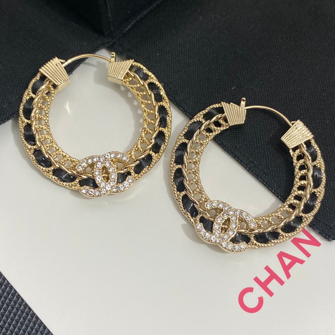 Elegant String Leather Diamond Round Earrings