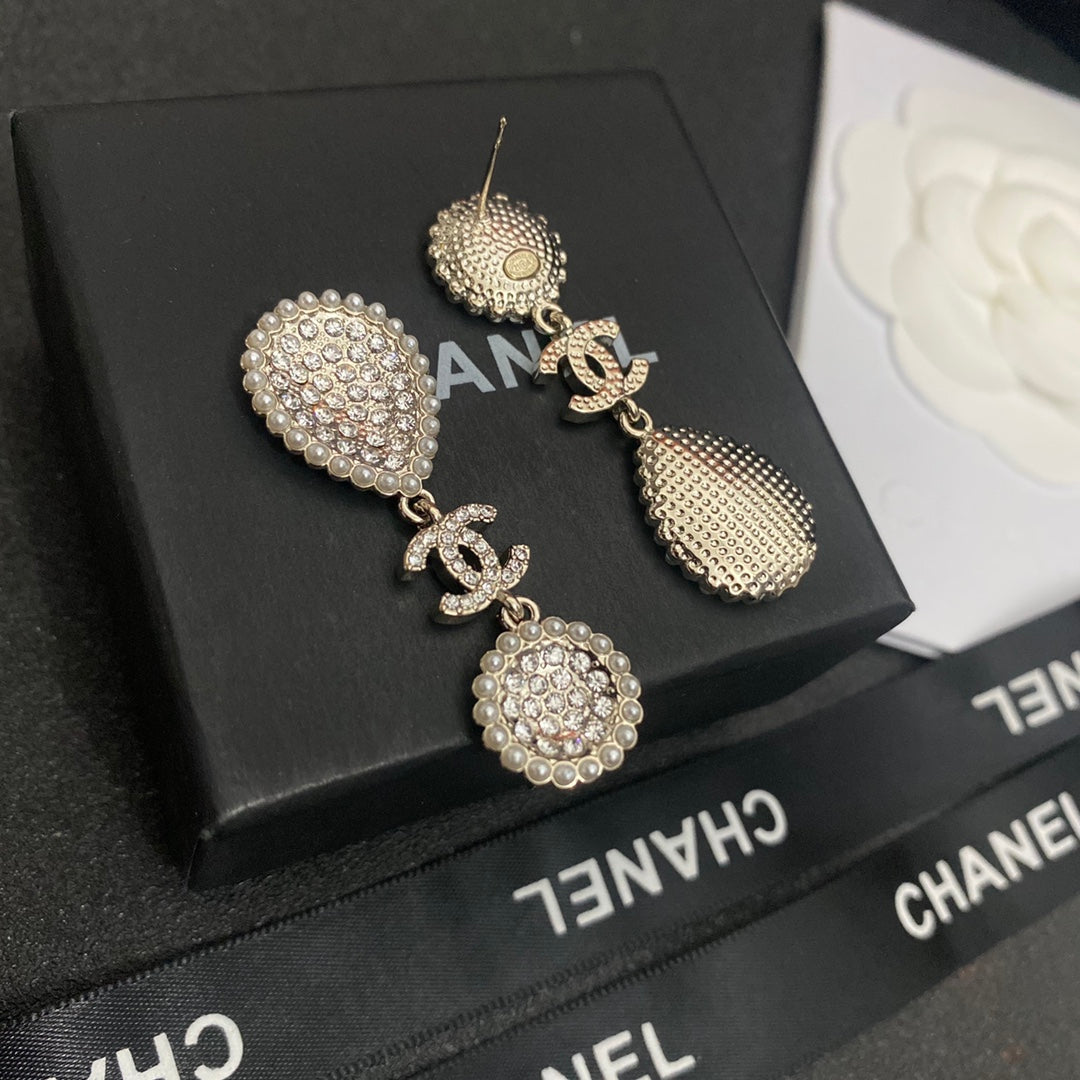 Elegant Crystal Earring