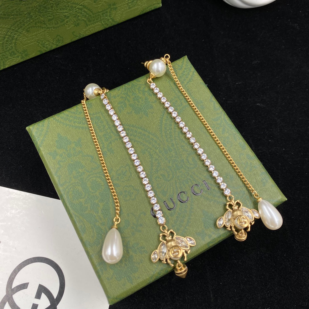 Fashion Bee Pearl Chain Earrings