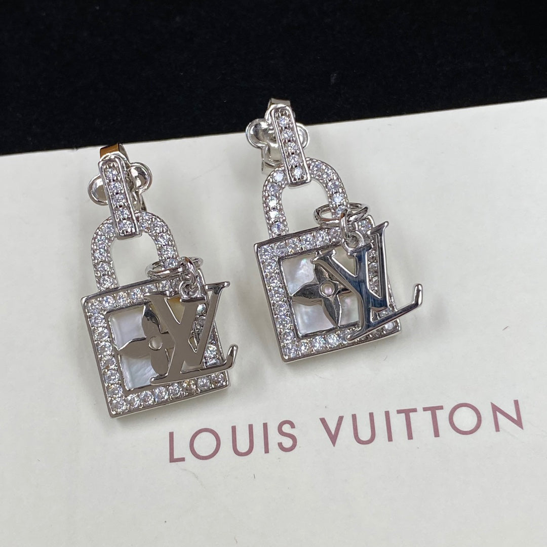 Shiny Zircon Lock Logo Earrings