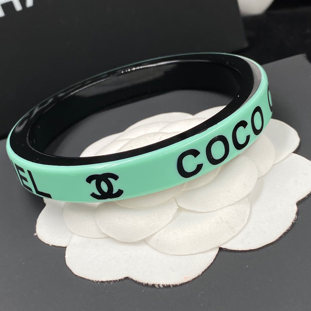 5 Colors Temperament Acrylic Bracelet