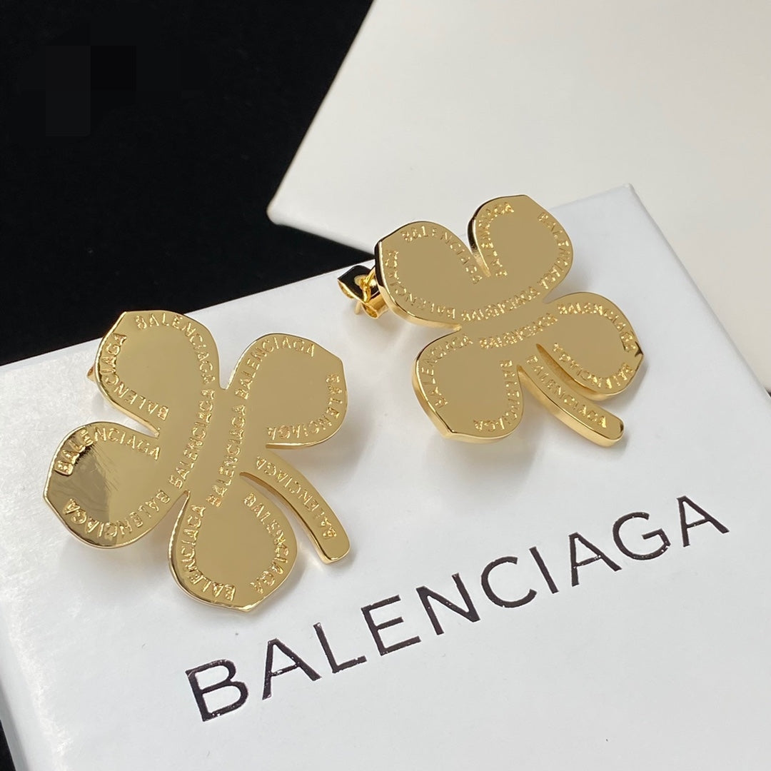 Four-leaf Clover Letter Earrings