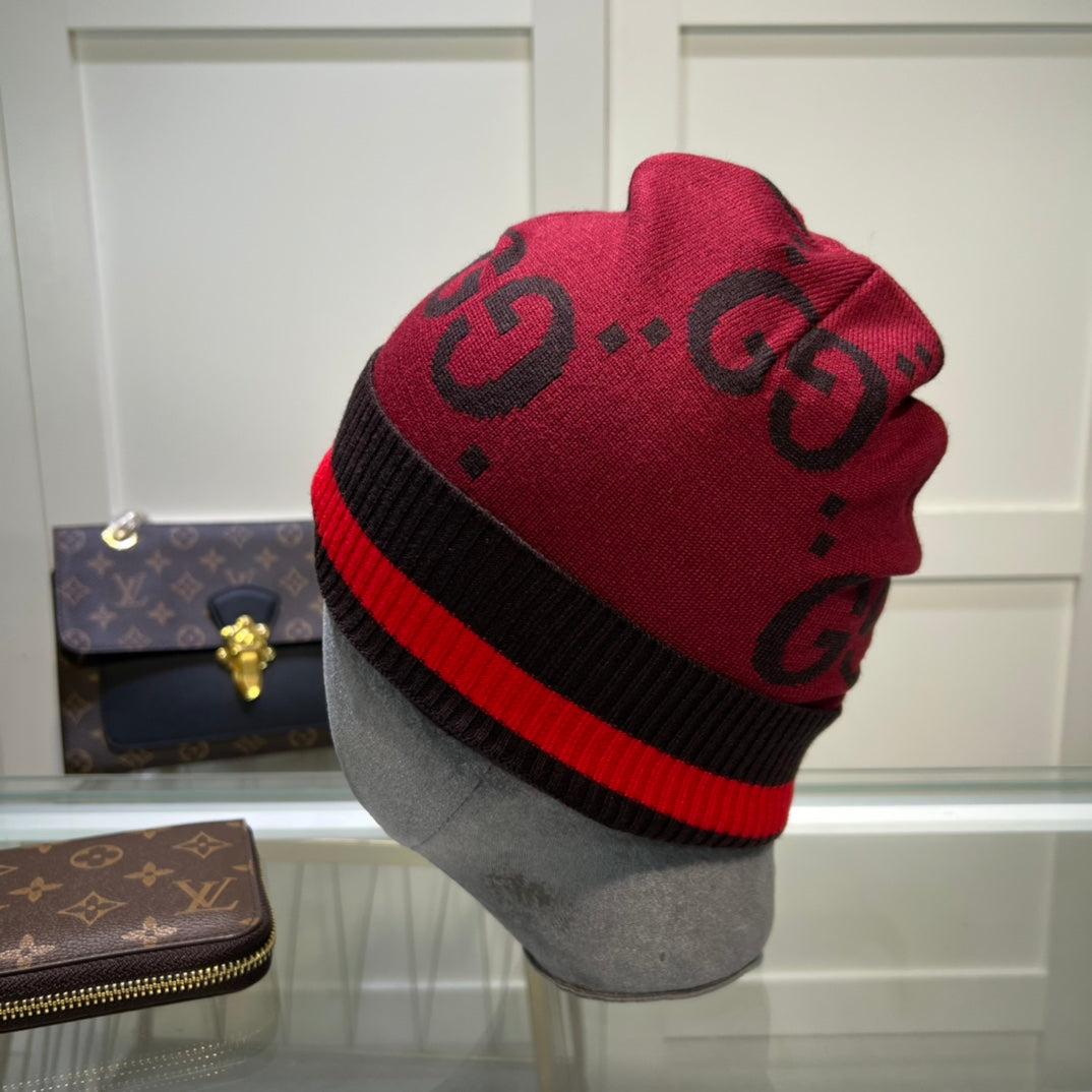 Classic Letter Jacquard Unisex Knit Hat