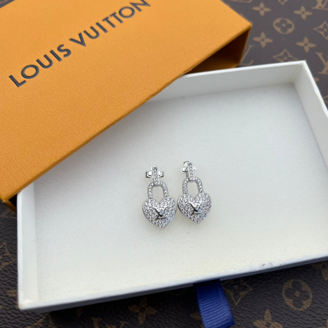 Sparkling Heart Lock Diamond Earrings