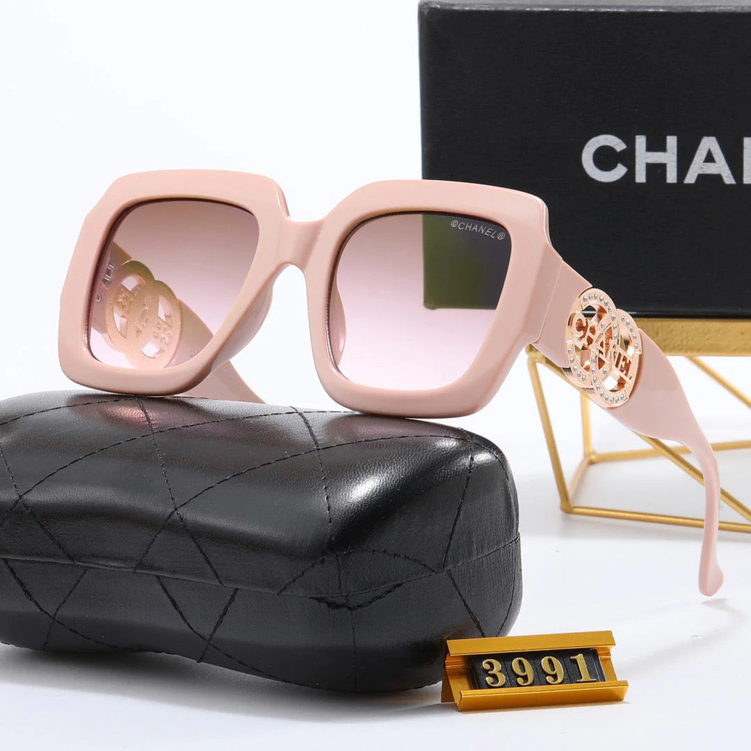 Oversized square sunglasses