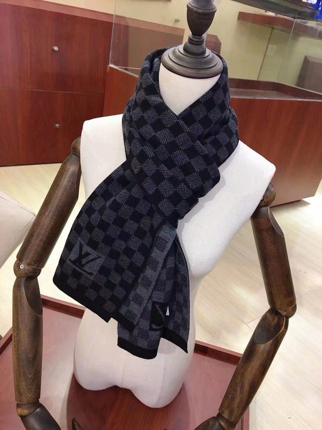 Classic Checkerboard Wool Warm Scarf