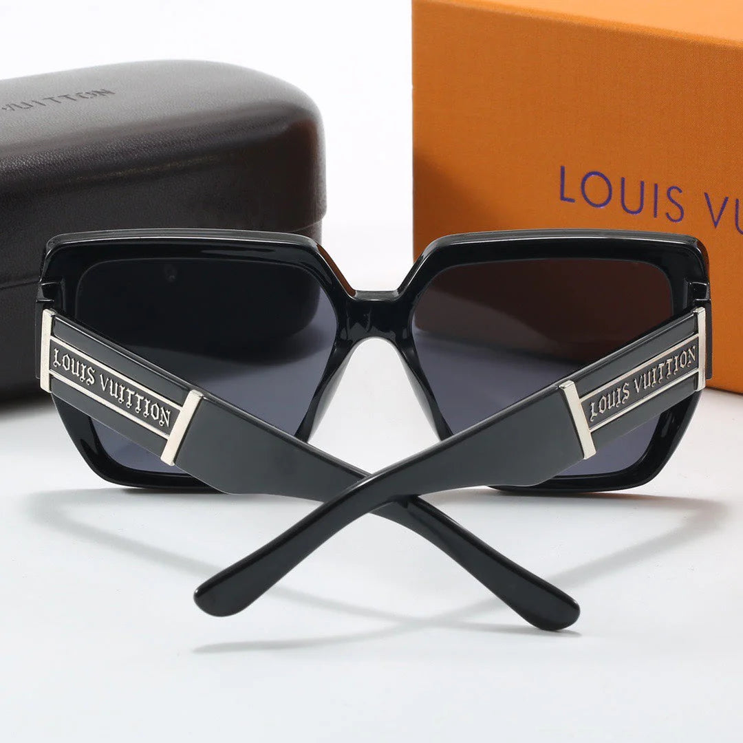 Classic street style travel sunglasses