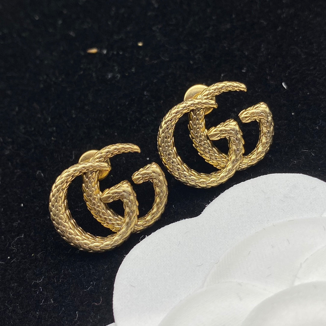 3D Carved Wheat Ear Letter Stud Earrings