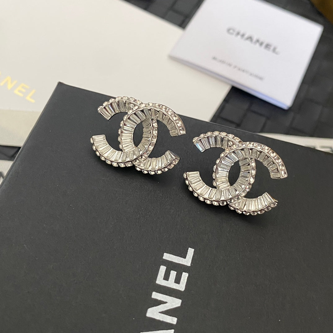 Fashion Crystal Logo Stud Earrings