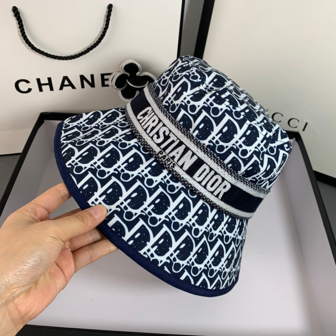 Fashion Embroidered Webbing Bucket Hat