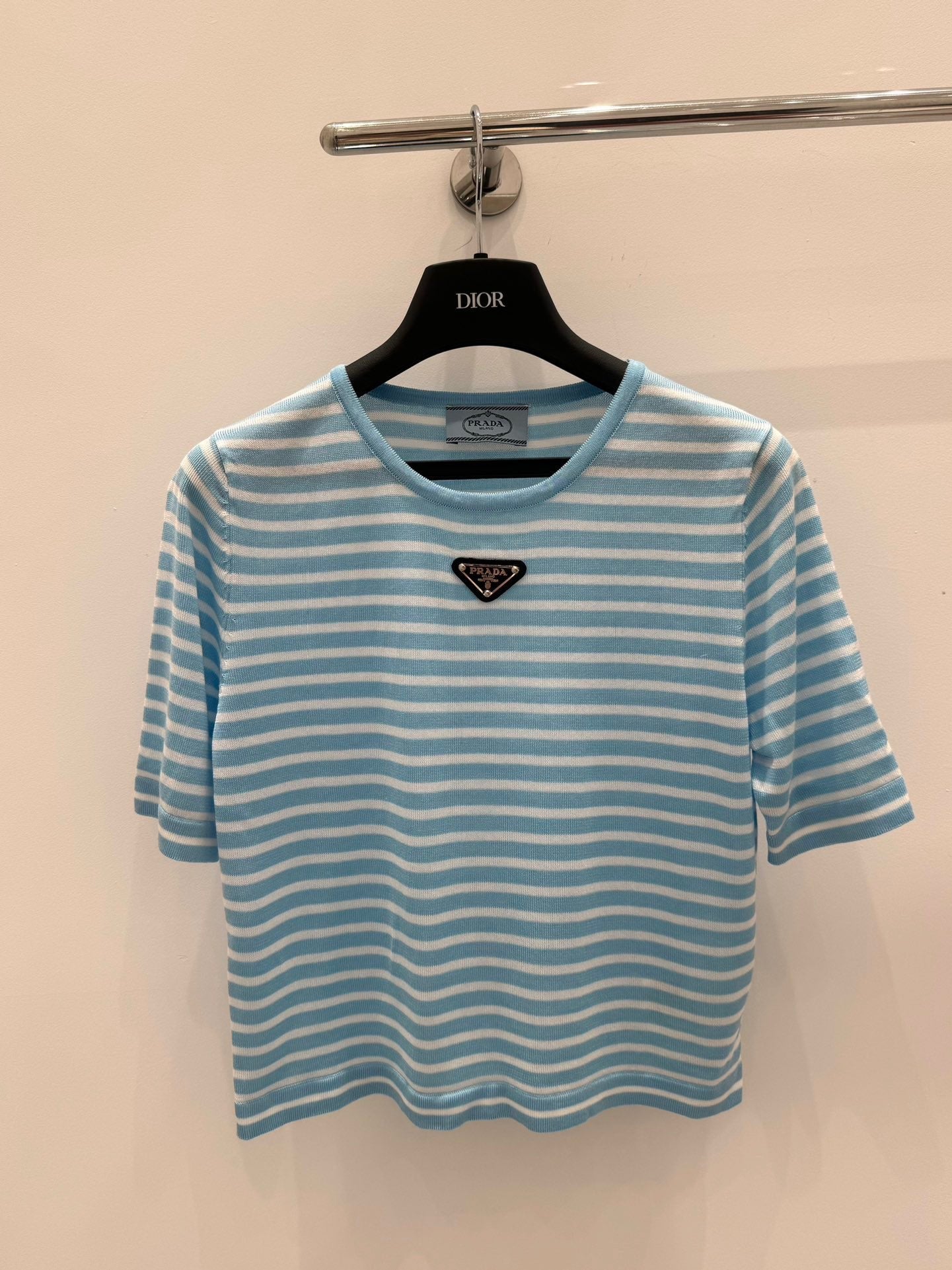 Knitted short-sleeve with striped patchwork