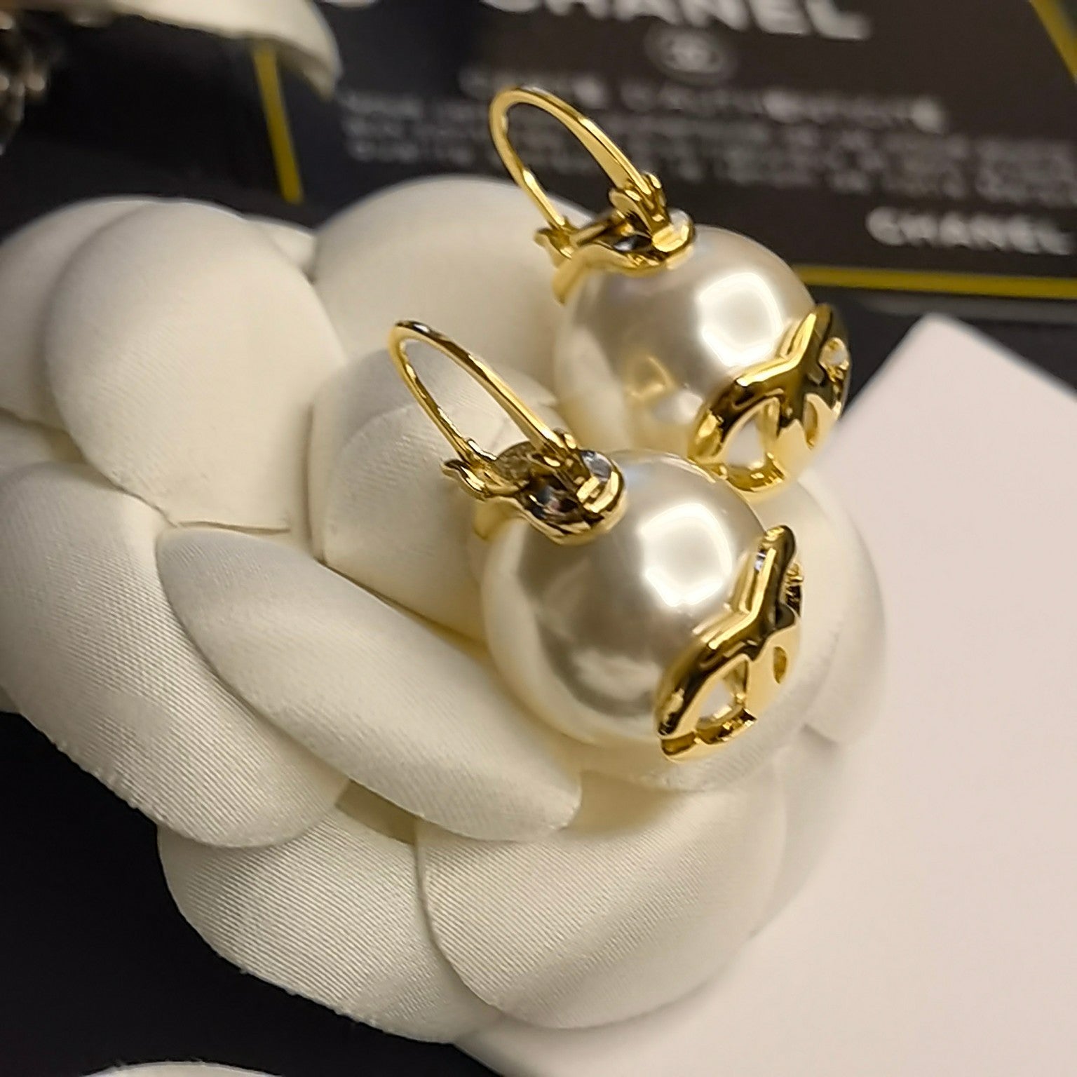 Pearl Elegant Earrings