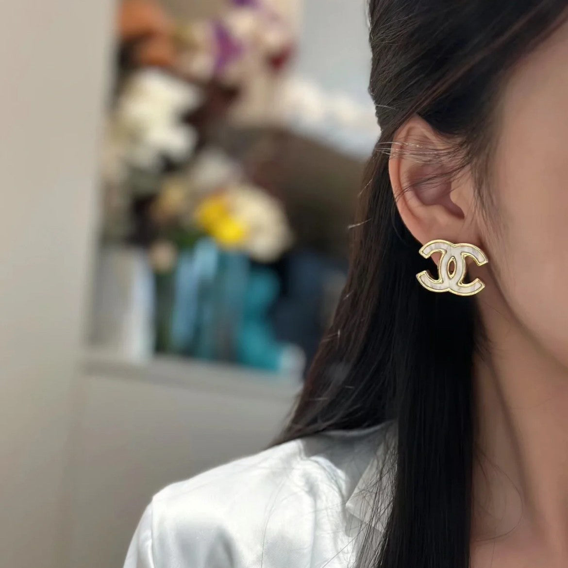 Stylish Elegant White Earrings