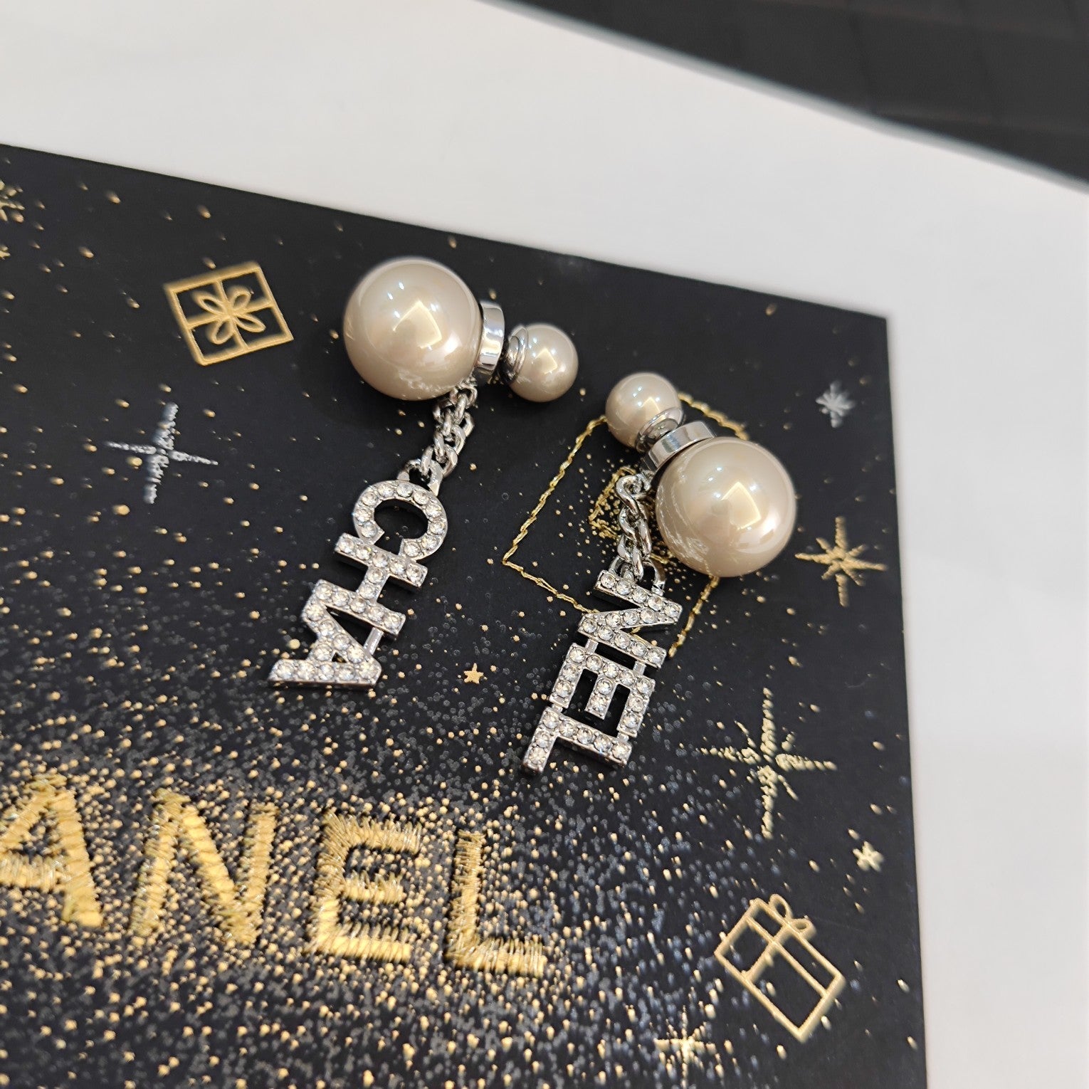 Rhinestone Letters Pendant Pearl Earrings