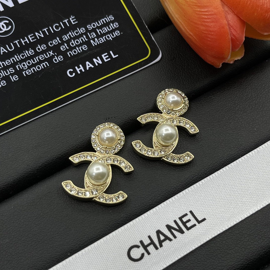 Pearl Fashion Earrings