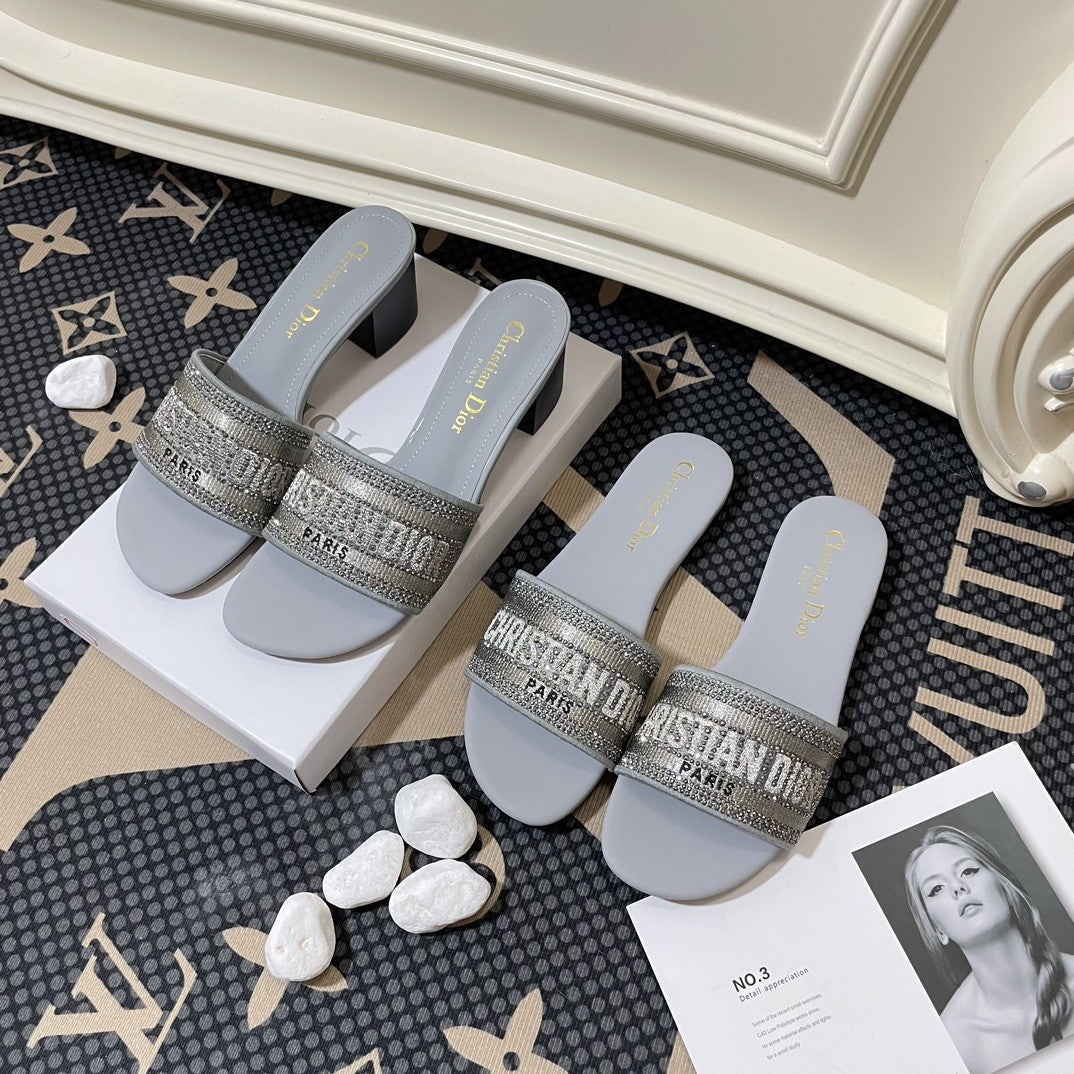 Pressed Diamond Slippers S23