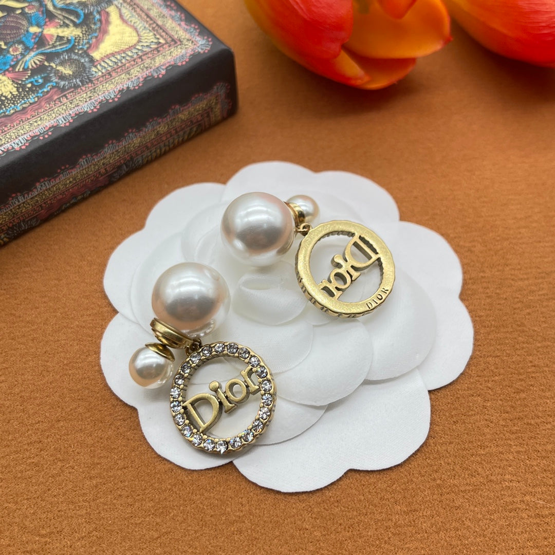 Elegant Pearl Logo Letter Earrings