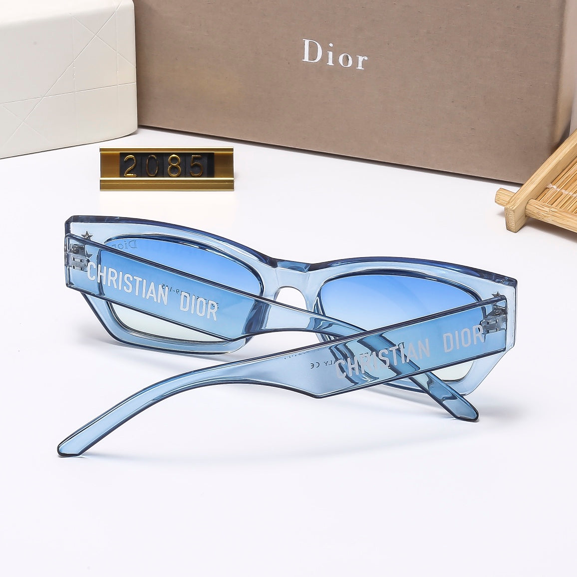 Fashionable square frame  sunglasses  2085