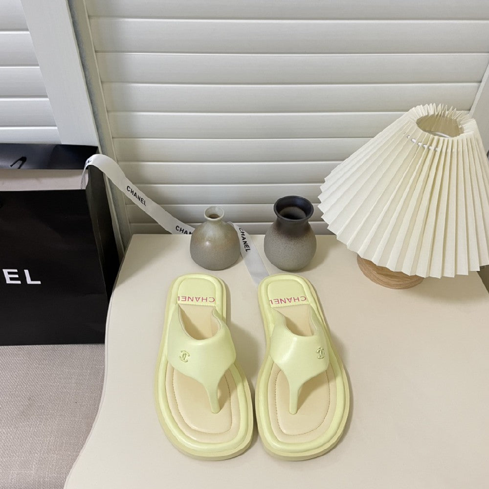 Macaron color bread Slippers