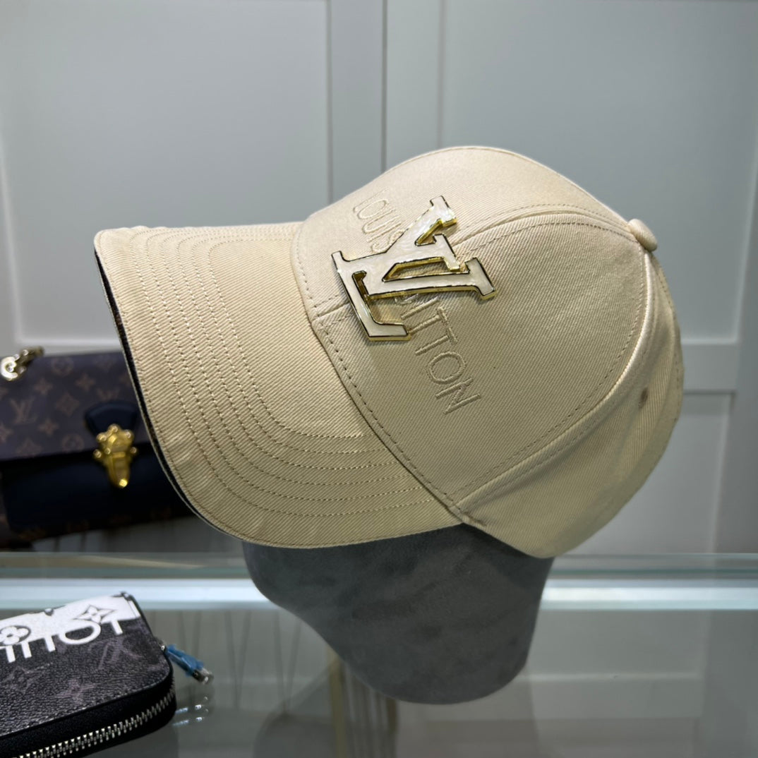 Fashion Letter Metal Logo Baseball Cap