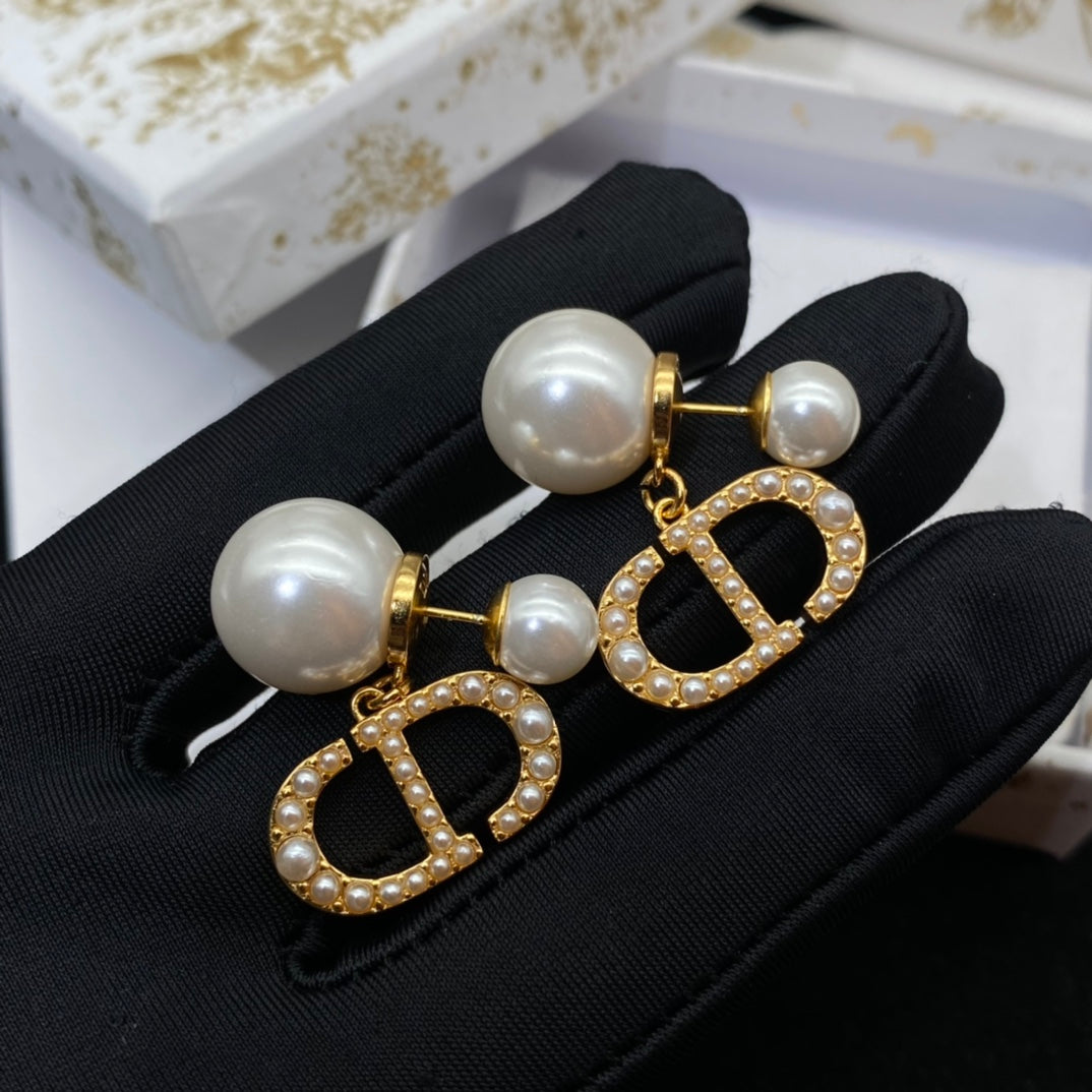 Simple Irregular Pearl Earrings