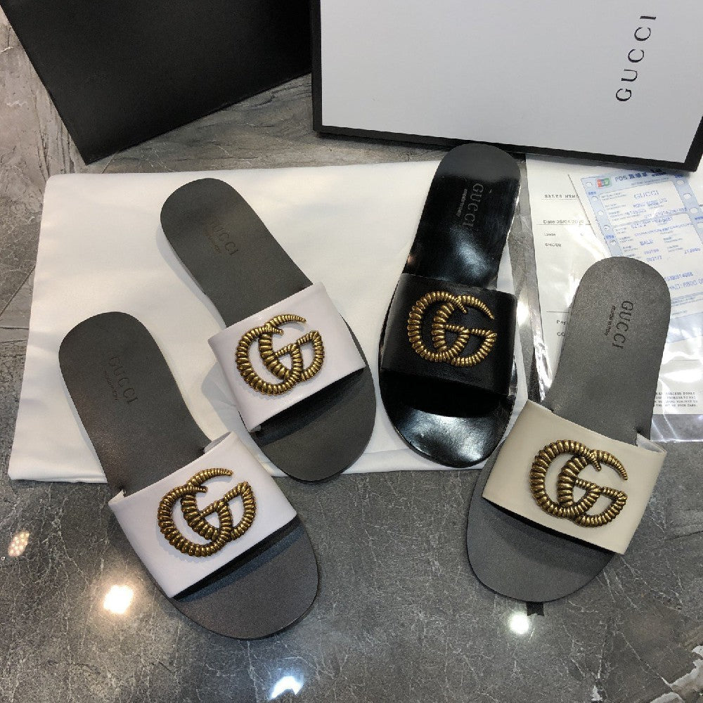 Ladies slippers