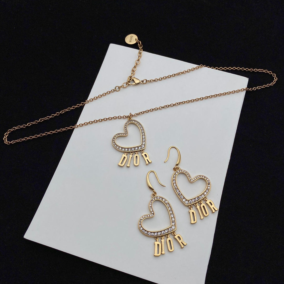 Crystal Diamond Heart Earrings Necklace Set