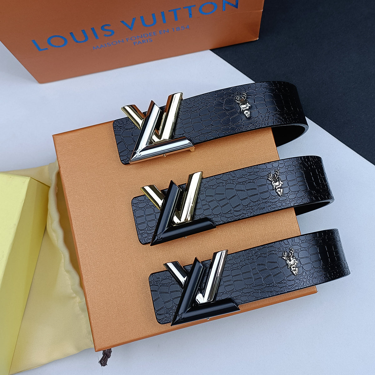 3 Colors luxury printed letter leather belt