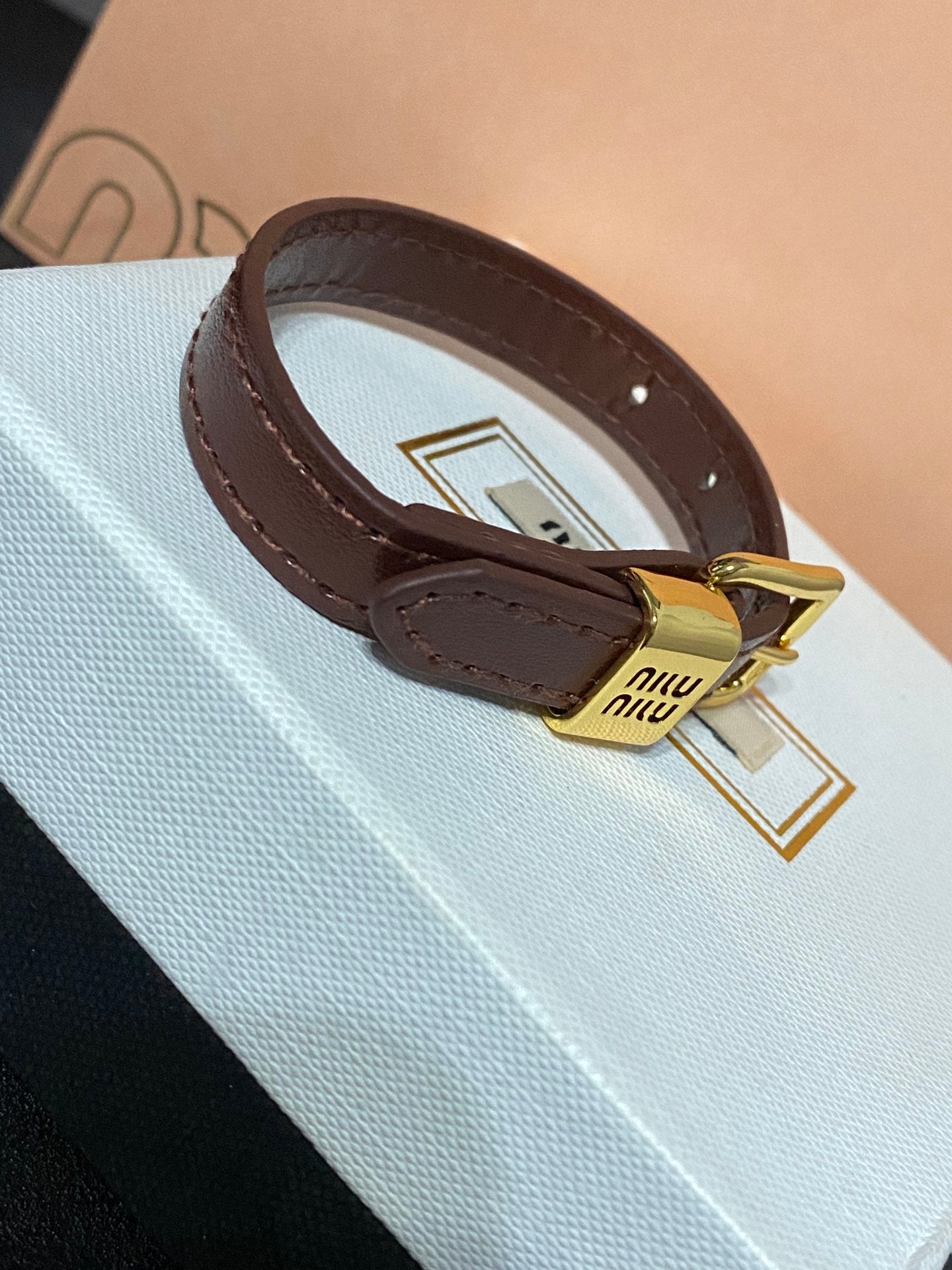 Genuine leather bracelet temperament light luxury letter bracelet